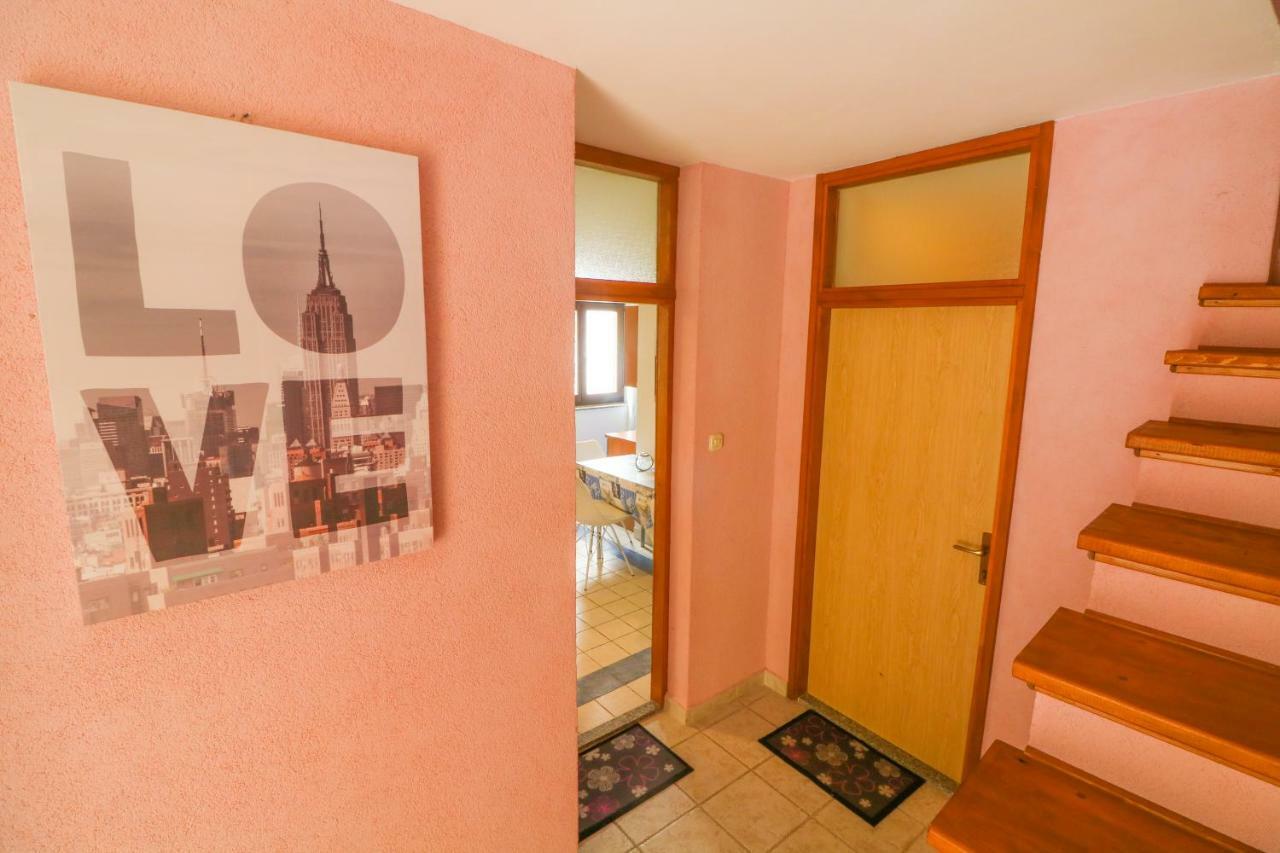 Apartments Ines バスカ エクステリア 写真