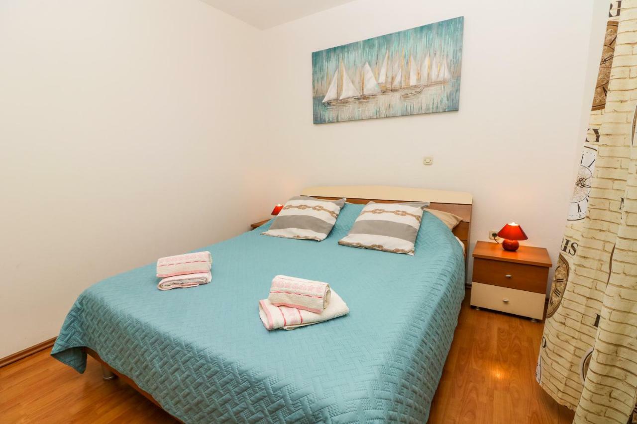 Apartments Ines バスカ エクステリア 写真