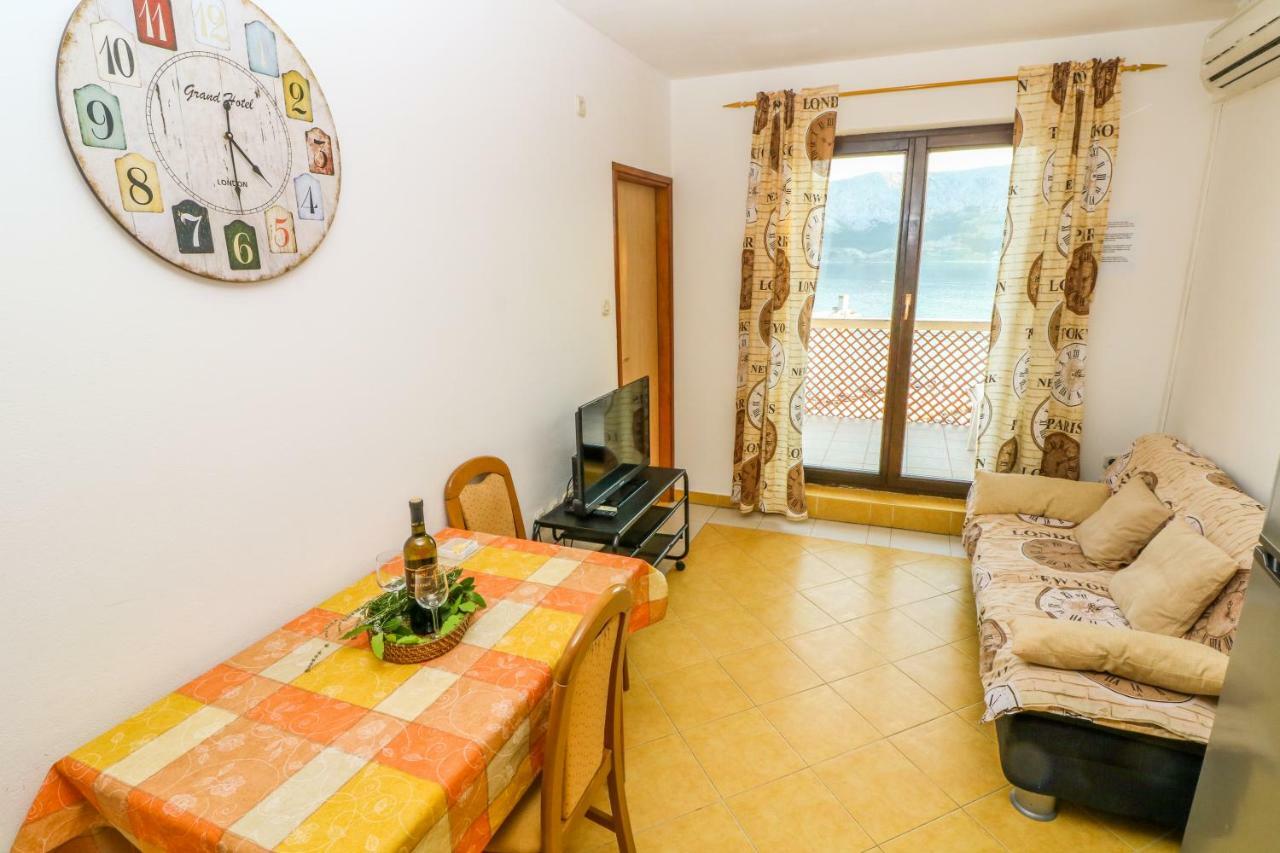 Apartments Ines バスカ エクステリア 写真