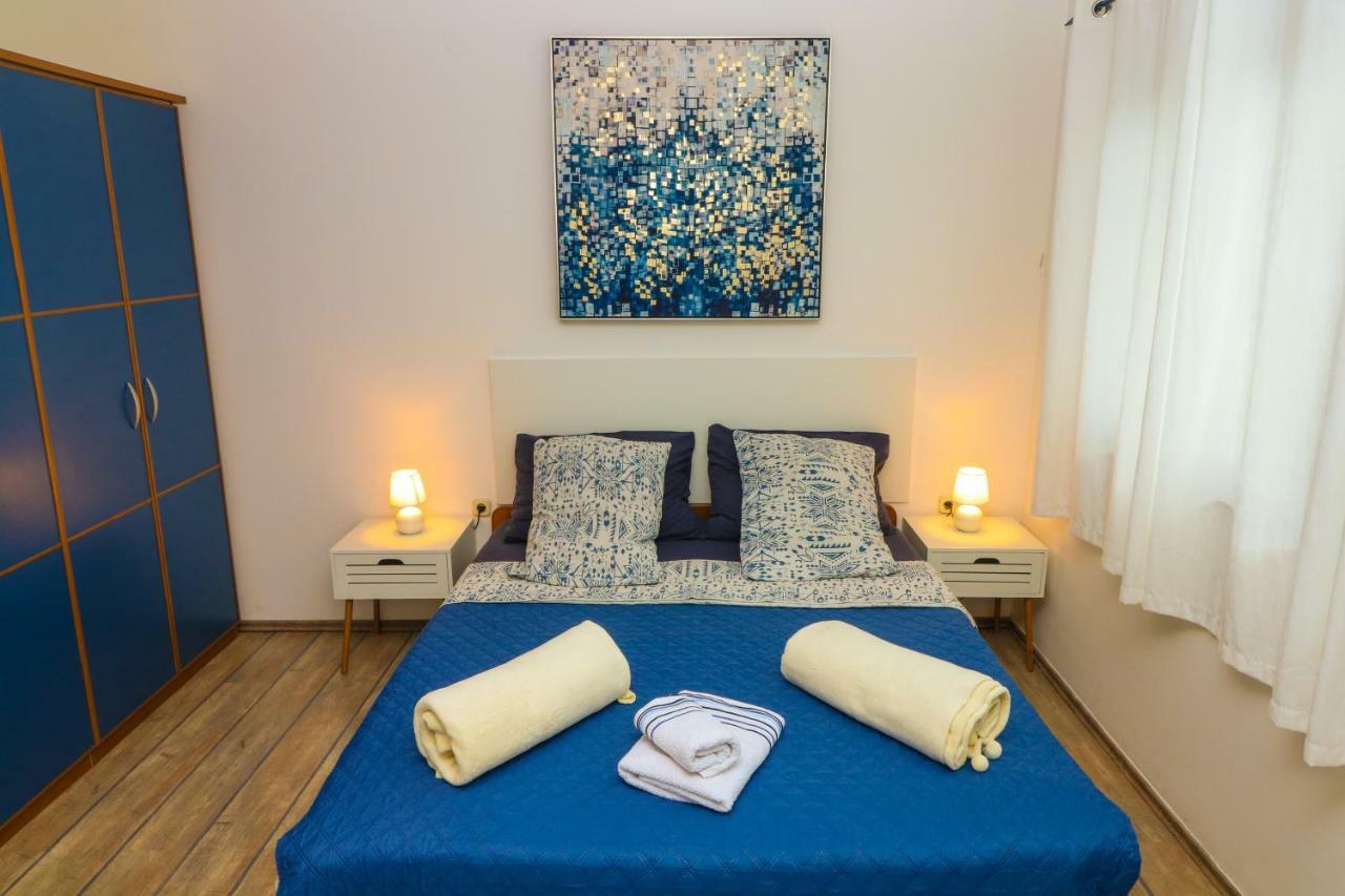 Apartments Ines バスカ エクステリア 写真